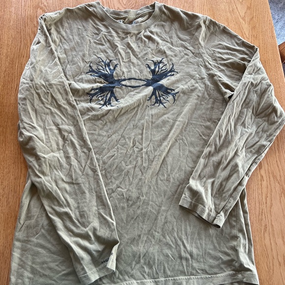 Under Armour Olive and Black Long Sleeve Tee - Picture 8 of 9